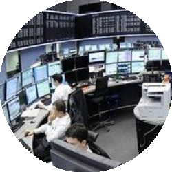 覆蓋前臺、中臺、后臺，包括交易、風險管理、會計、管理，使用多種金融合約工具的整體解決方案定制咨詢。