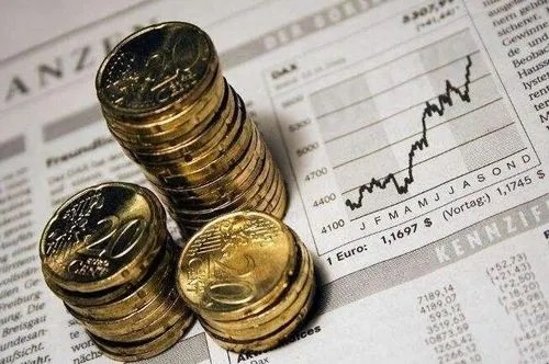 邑泊數(shù)字化智能化技術(shù)國際金融核心軟件系統(tǒng)的關(guān)鍵技術(shù)與創(chuàng)新涉及多個方面。